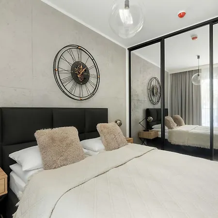 Elegant With Parking In By Renters Prestige Apartment Kolobrzeg